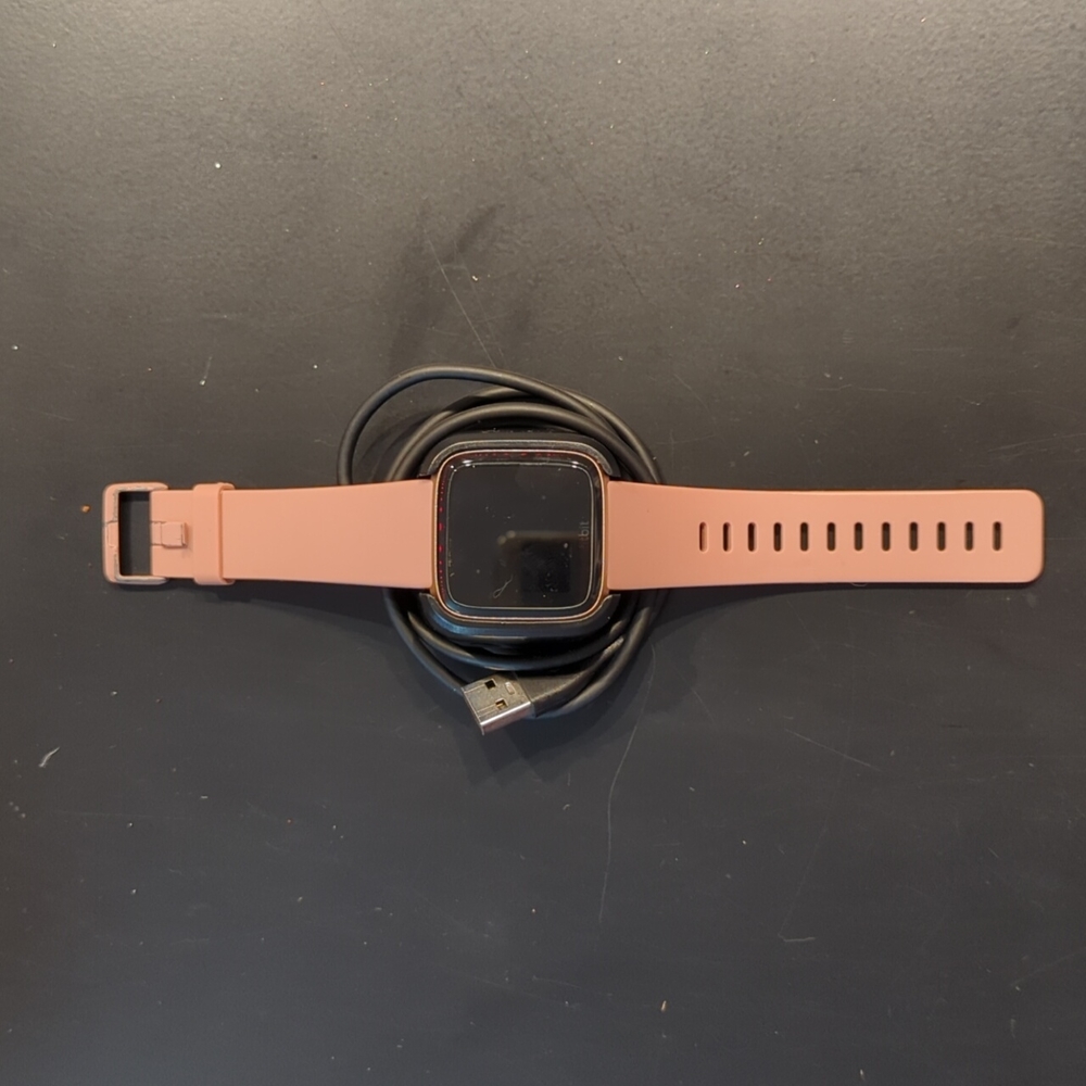 Rose Gold / Pink Fitbit Versa
